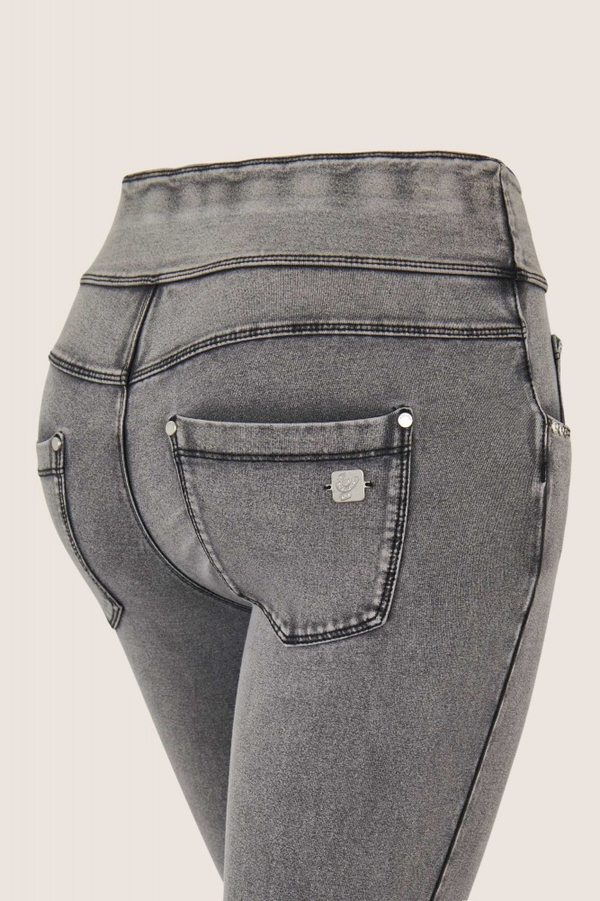 Hlače N.O.W.® s preklopivim pojasom od denim tkanine