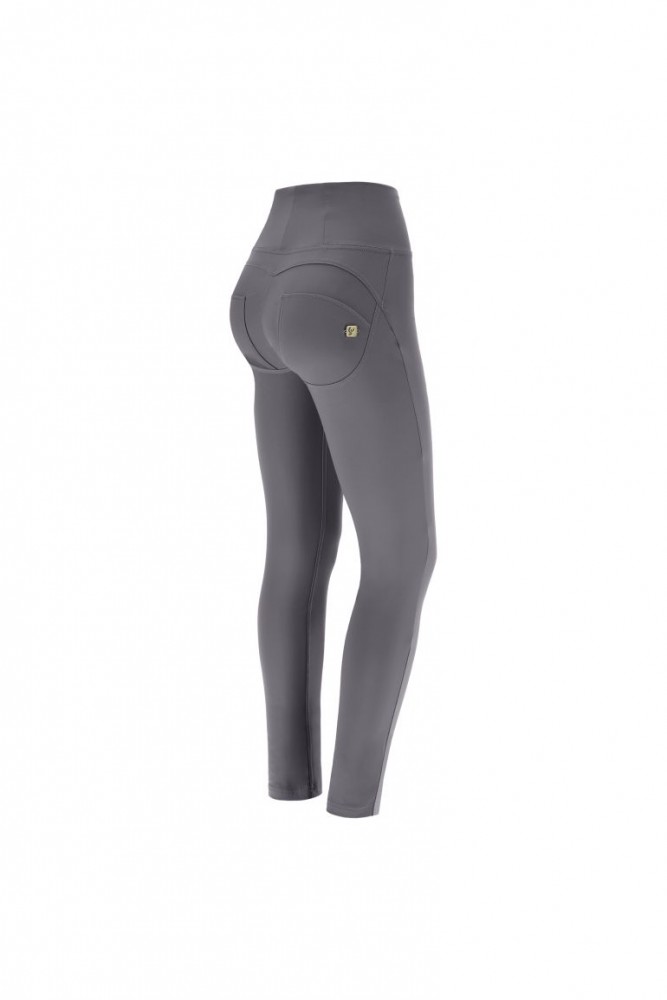 WR.UP® skinny push up hlače z visokim pasom iz D.I.W.O.® PRO tkanine, 