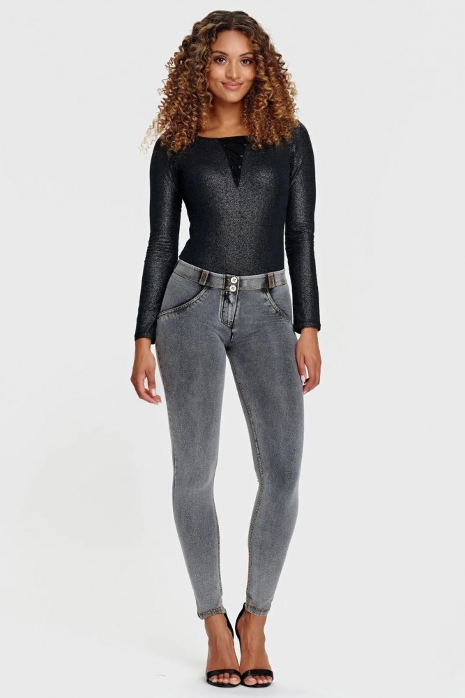 WR.UP®, NORMALAN STRUK, SKINNY, SIVI, DENIM EFEKT, SVIJETLO ISPRANE