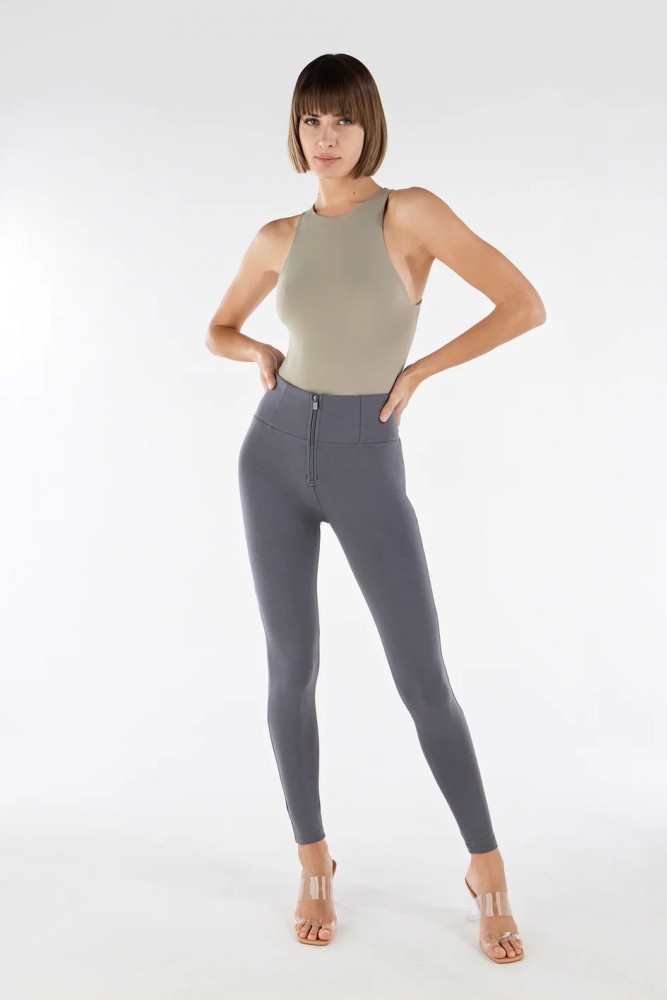 WR.UP® skinny push-up hlače visokog struka od pamuka