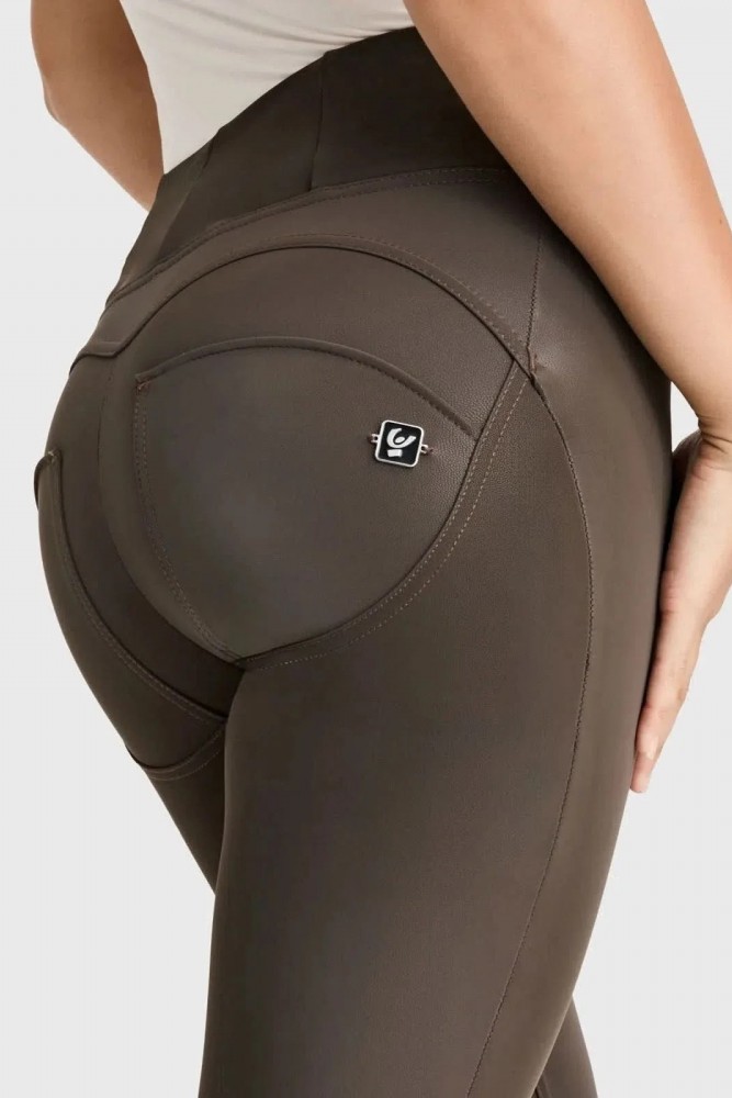 WR.UP® Velvet Leather hlače od umjetne kože s baršunastim efektom