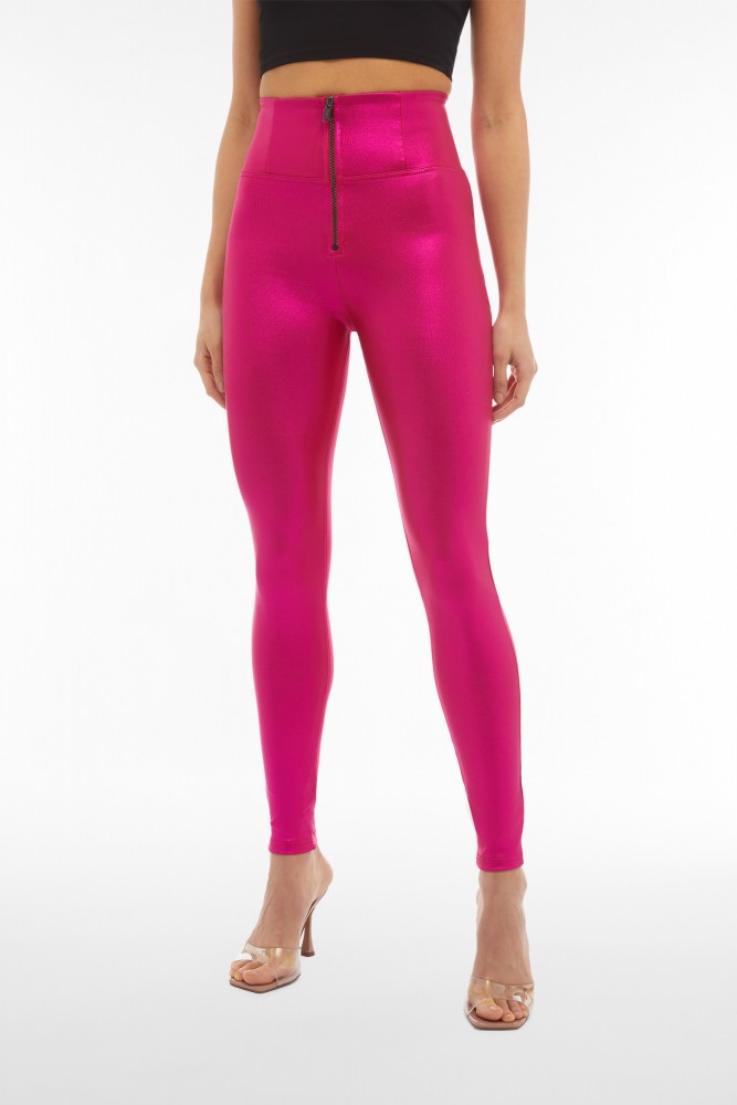 WR.UP® hlače s ultra visokim strukom od sjajne presvučene tkanine