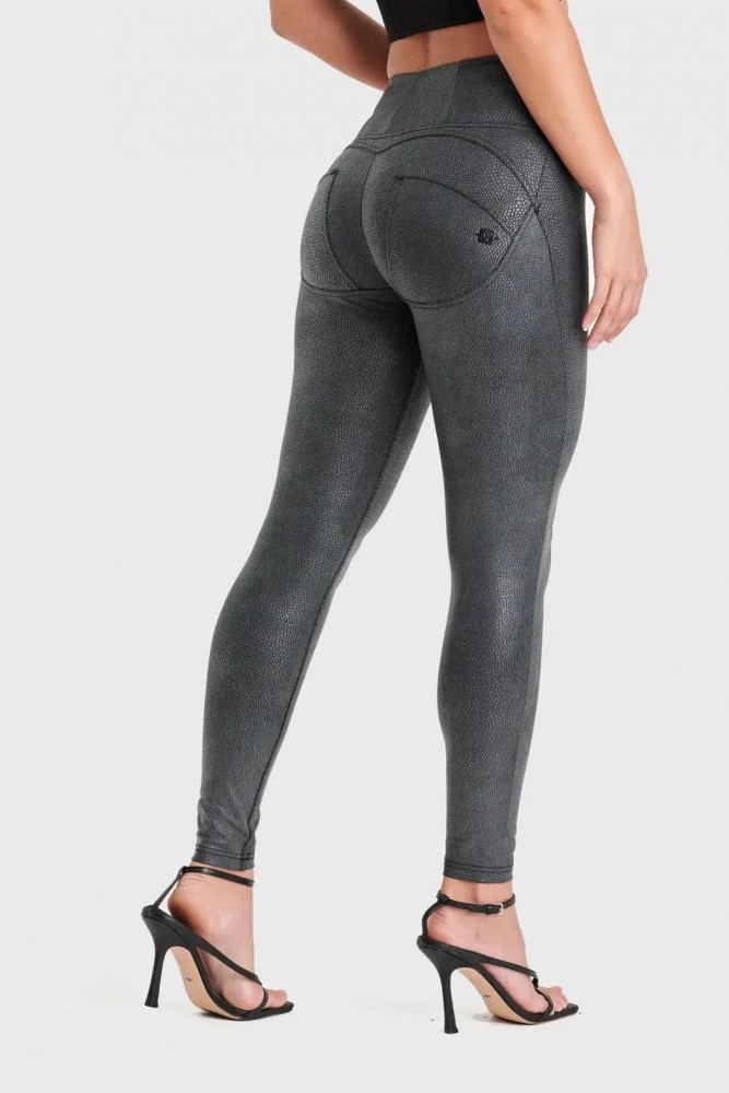 WR.UP® superskinny hlače od umjetne kože s uzorkom zmijske kože i visokim strukom