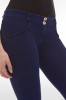WR.UP® push-up hlače z nizkim pasom z temnim denim efektom