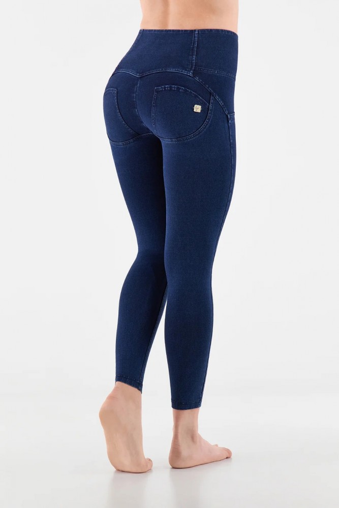 WR.UP® Push Up skinny hlače z visokim pasom in gumbi,7/8