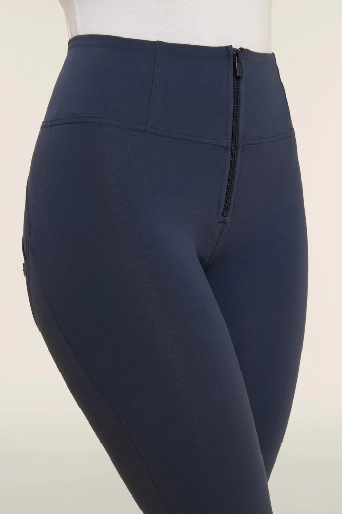 WR.UP® skinny push-up hlače visokog struka od pamuka