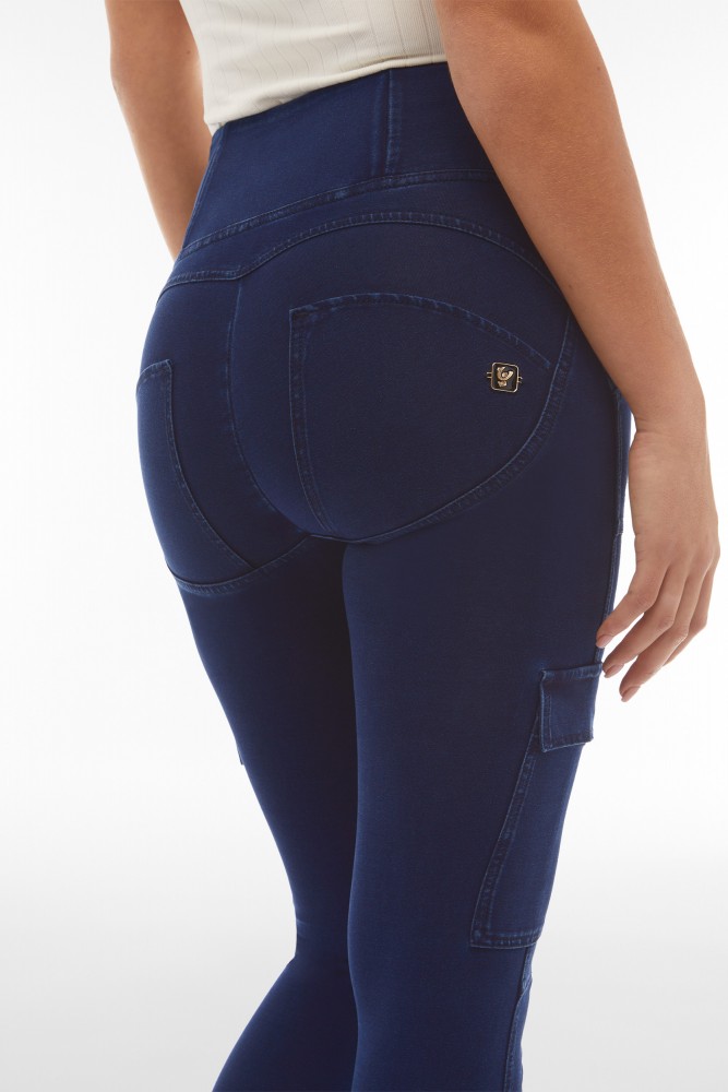 WR.UP® kargo hlače s visokim strukom i dužinom 7/8, tamni traper