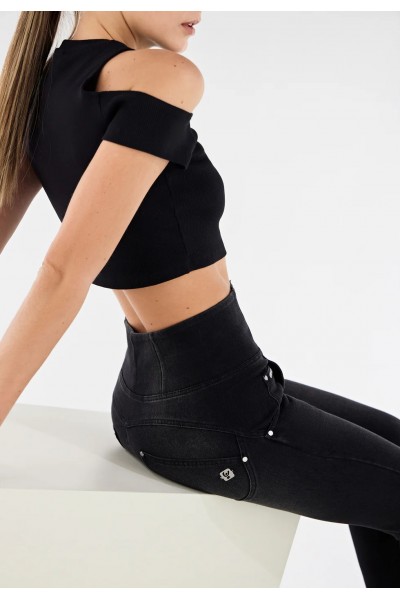 WR.UP® raztrgane push-up kavbojke z visokim pasom iz tkanega denima